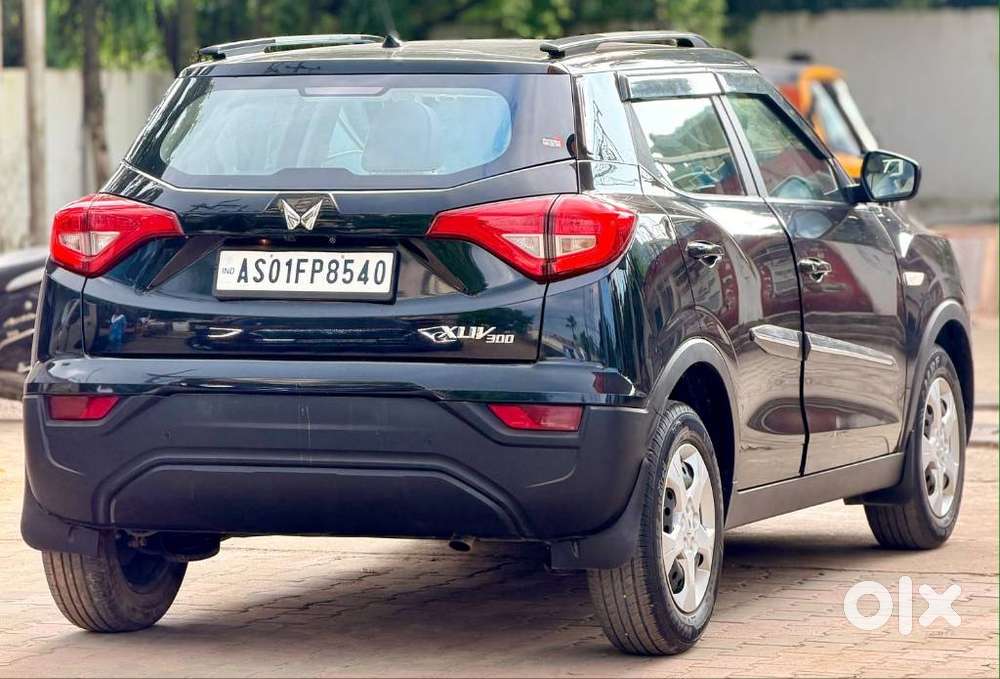 Mahindra Xuv300 W6, 2023, Petrol