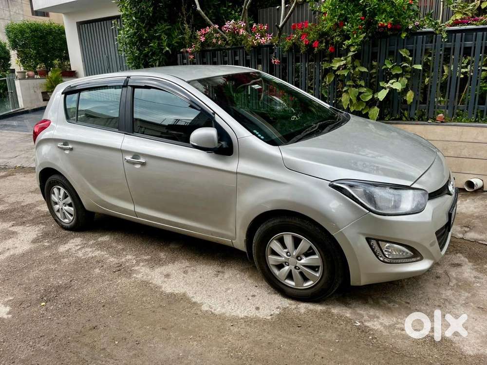 I20 Sports Diesel Silver Single Hand Driven