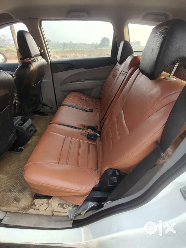 Mahindra Marazzo 2022 Diesel 130000 Km Driven