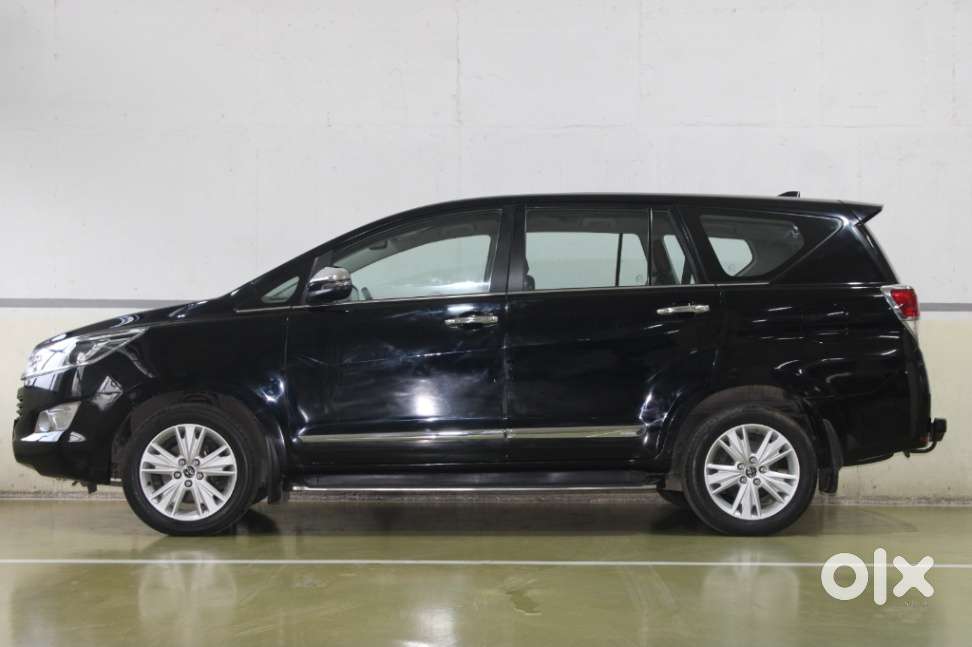 Toyota Innova Crysta 2.7 Zx At, 2016, Petrol