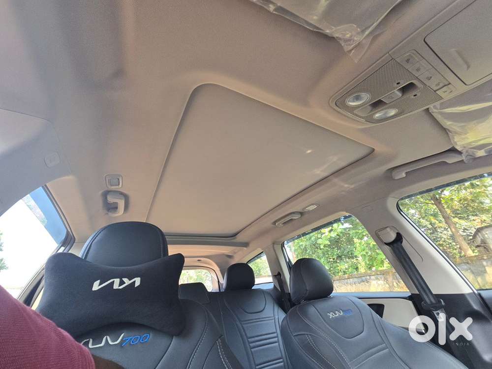 Mahindra Xuv700 Dieselsept 2023(5 Seater)