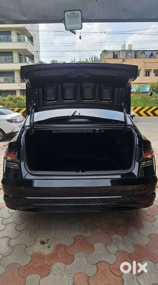 Hyundai Verna 1.6 Sx (o) Vtvt At, 2024, Petrol