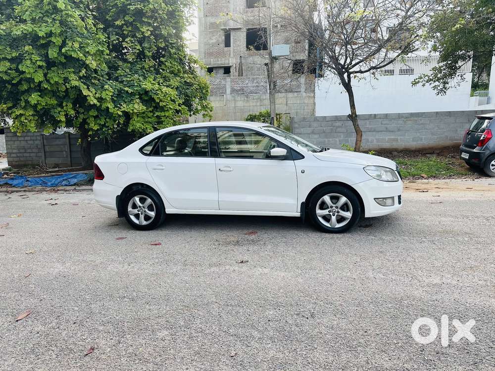 Skoda Rapid Elegance 1.6 TDI CR Manual, 2014, Diesel
