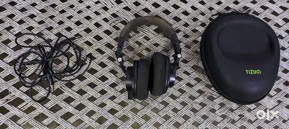 Audio-Technica ATH-M50x + Tizum Z33 Case