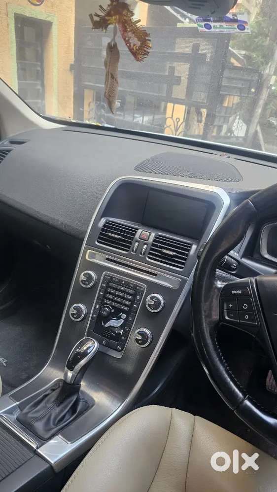 Volvo Xc60 2015 Diesel 98000 Km Driven