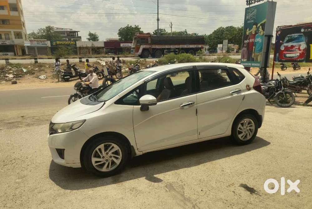 Honda Jazz Diesel Manual 2015 Km Driven