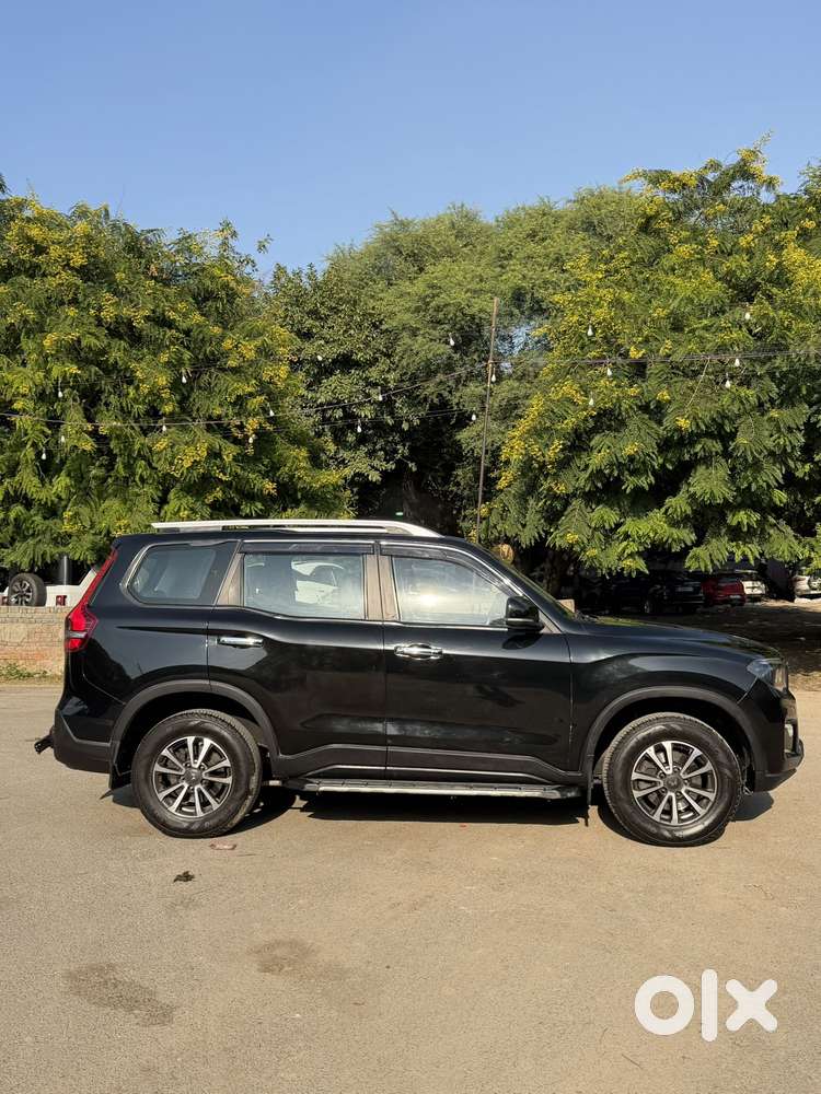 Mahindra Scorpio N Z2 Petrol Mt 7 Str, 2023, Petrol