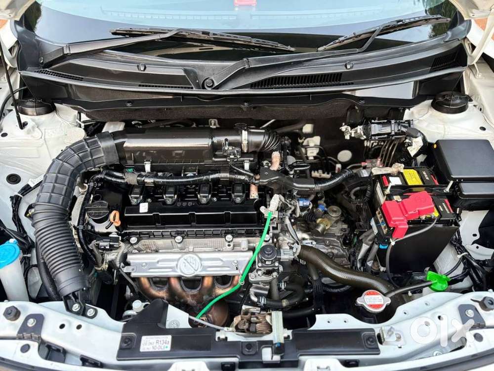 Maruti Suzuki Swift Vxi + Manual, 2024, Petrol