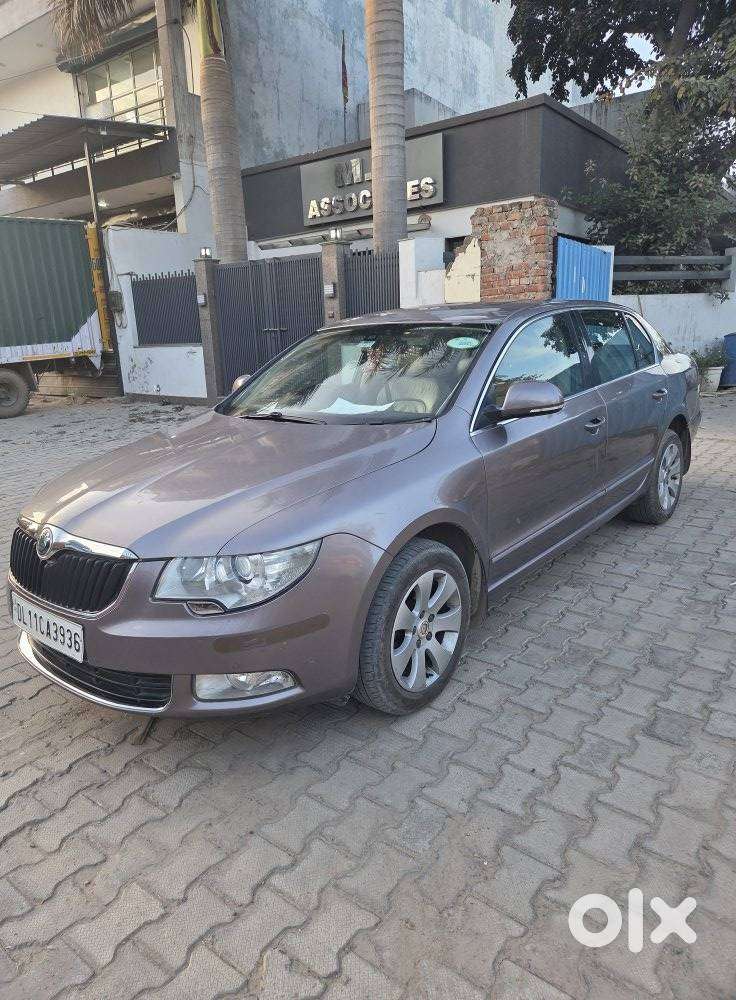 Skoda Superb 2013-2015 Elegance 1.8 Tsi Mt, 2014, Petrol