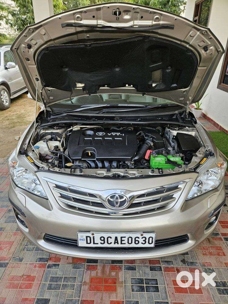 Toyota Corolla Altis [ ] 1.8 Vl At, 2012, Petrol