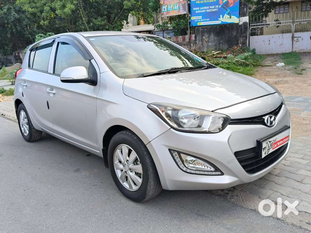 Hyundai I20 Sportz 1.4 At Vtvt, 2014, Petrol