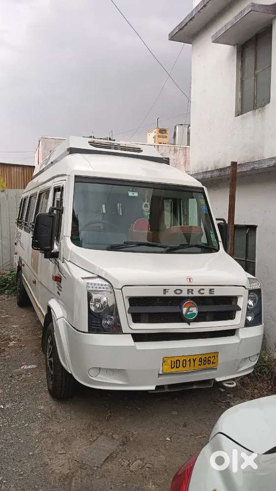 20 Seater Tempo Traveller