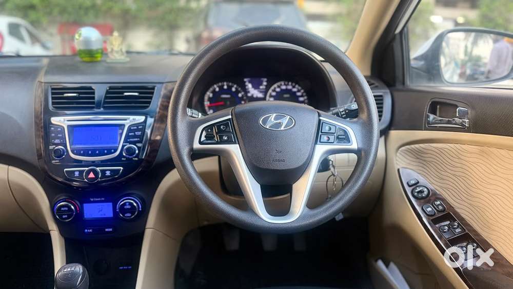Hyundai Verna Vtvt 1.6 Sx, 2015, Petrol