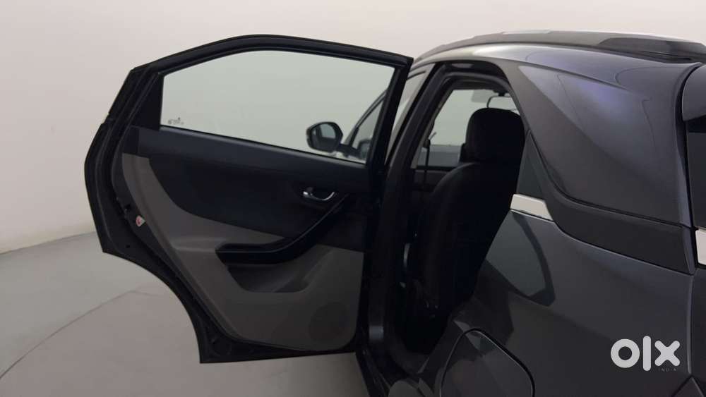 Tata Nexon 1.2 Revotron Xza Plus (l), 2019, Petrol