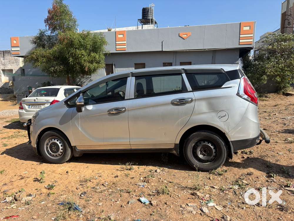 Mahindra Marazzo 2019 Diesel 180000 Km Driven