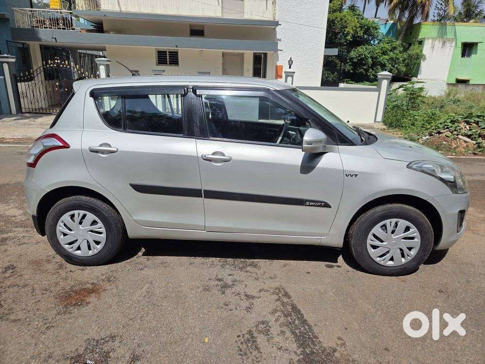 Maruti Suzuki Swift Vxi Optional, 2016, Petrol