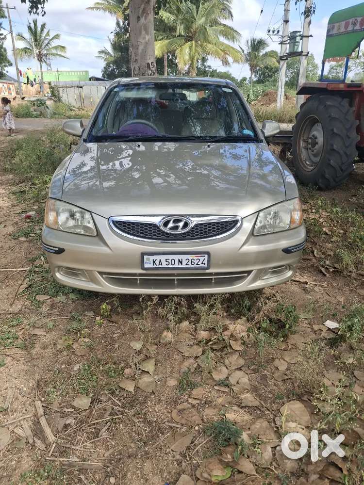 Hyundai Accent Petrol At 2011 Model