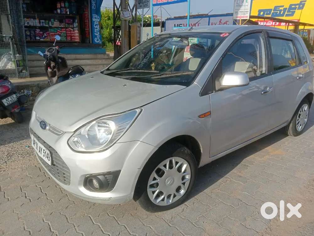 Ford Figo 1.4 Duratorq 2015 All Good Condition Car Desil No Time Pass