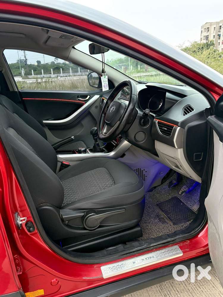 Tata Nexon 1.5 Revotorq Xz Plus Hs Dual Tone, 2018, Diesel