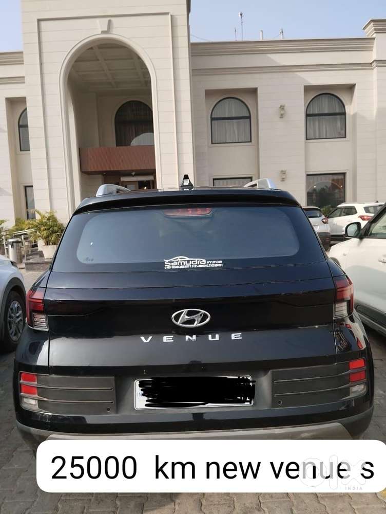 Hyundai Venue S Turbo, 2023, Petrol