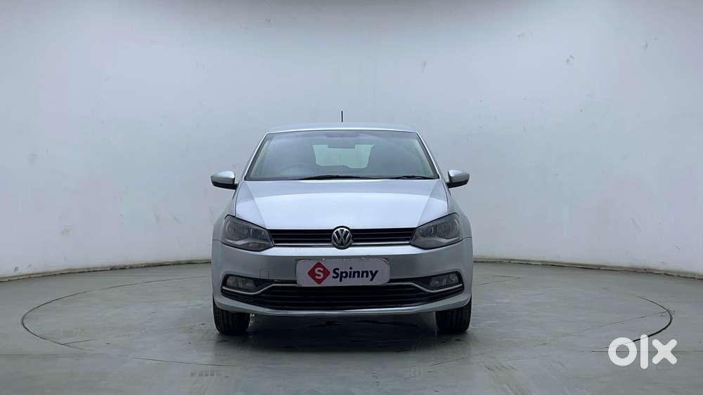 Volkswagen Polo Petrol Highline 1.2l, 2015, Petrol