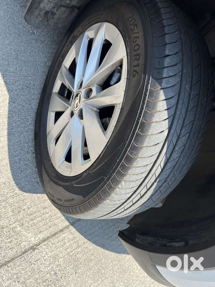 Skoda Kylaq Signature Plus At, 2025, Petrol