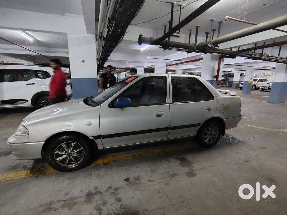 Maruti Suzuki Esteem 2007