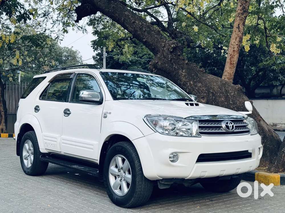 Toyota Fortuner, 2010, Diesel