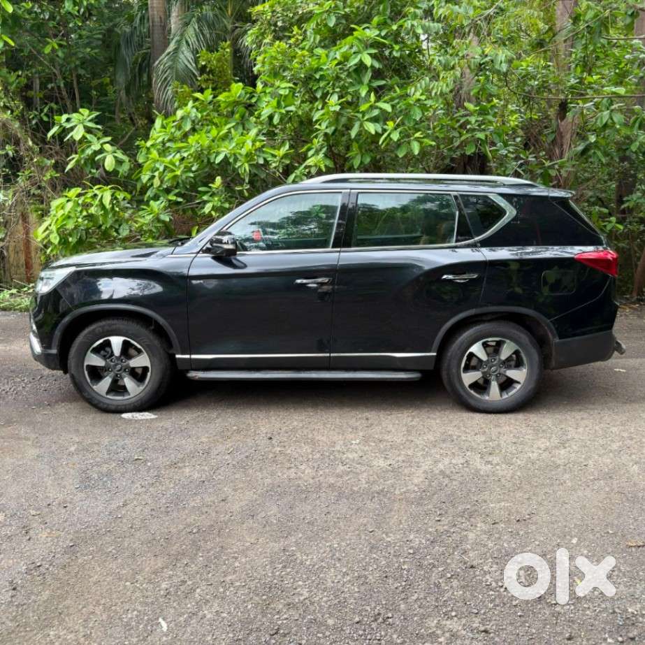 Mahindra Alturas G4 4wd At, 2021, Diesel