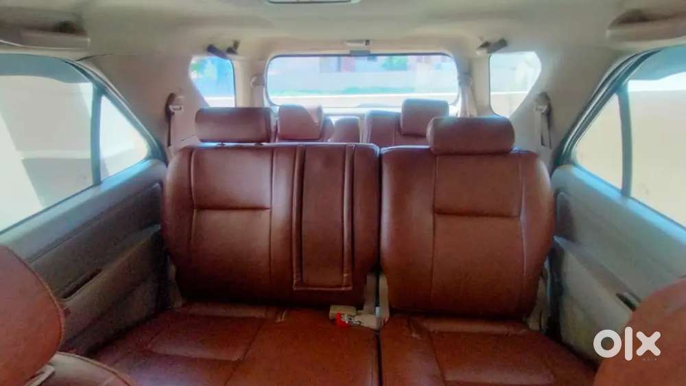 Toyota Fortuner  Topend Original Reading Showroom Track