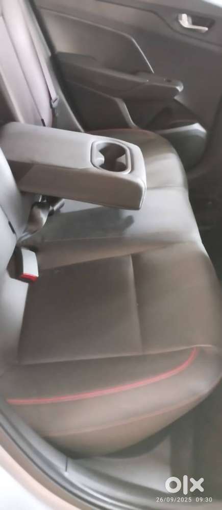 Hyundai Verna 2023 Petrol 21500 Km Driven