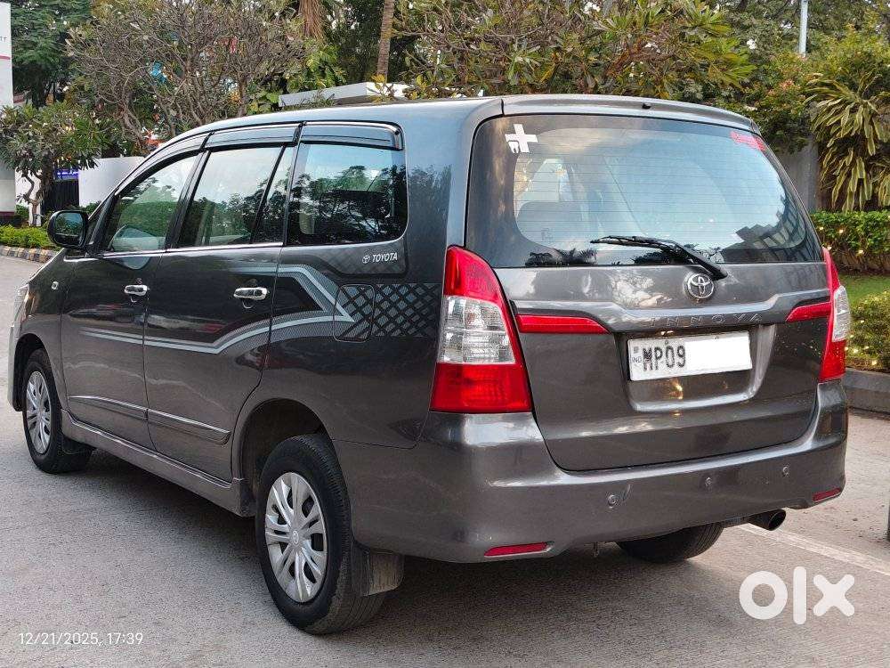Toyota Innova 2.5 G (diesel) 8 Seater, 2014, Diesel