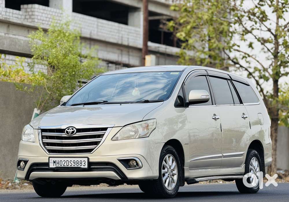 Toyota Innova 2.5 V 8 Str, 2015, Diesel