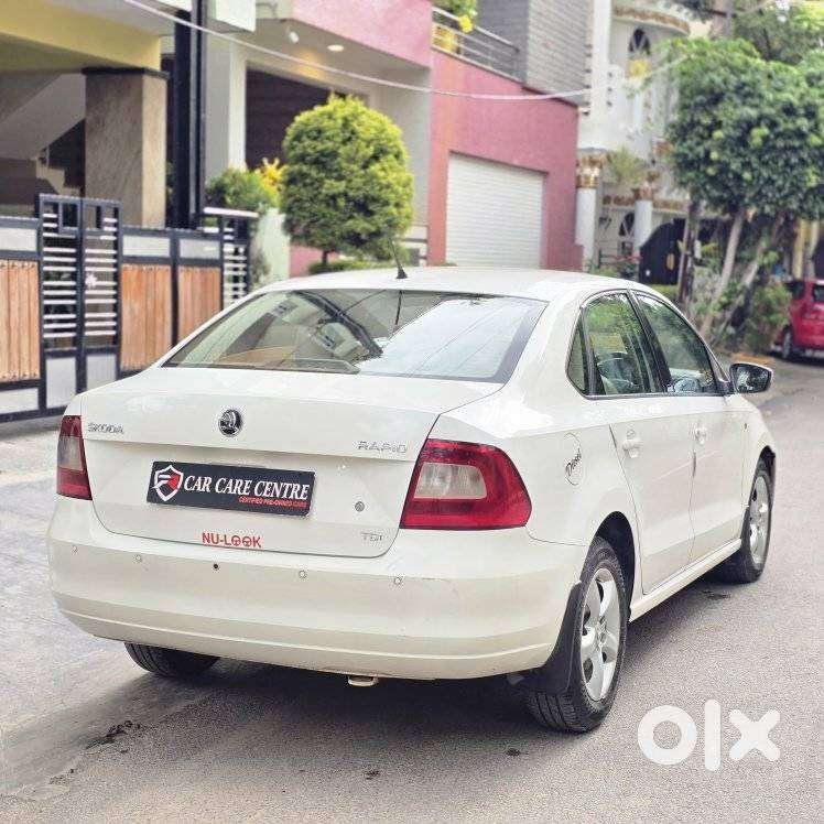 Skoda Rapid Ambition 1.6 Tdi Cr Manual Plus, 2014, Diesel
