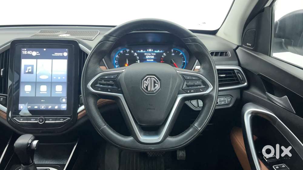 Mg Hector Plus 1.5 Sharp Turbo Cvt 6 Str, 2022, Petrol