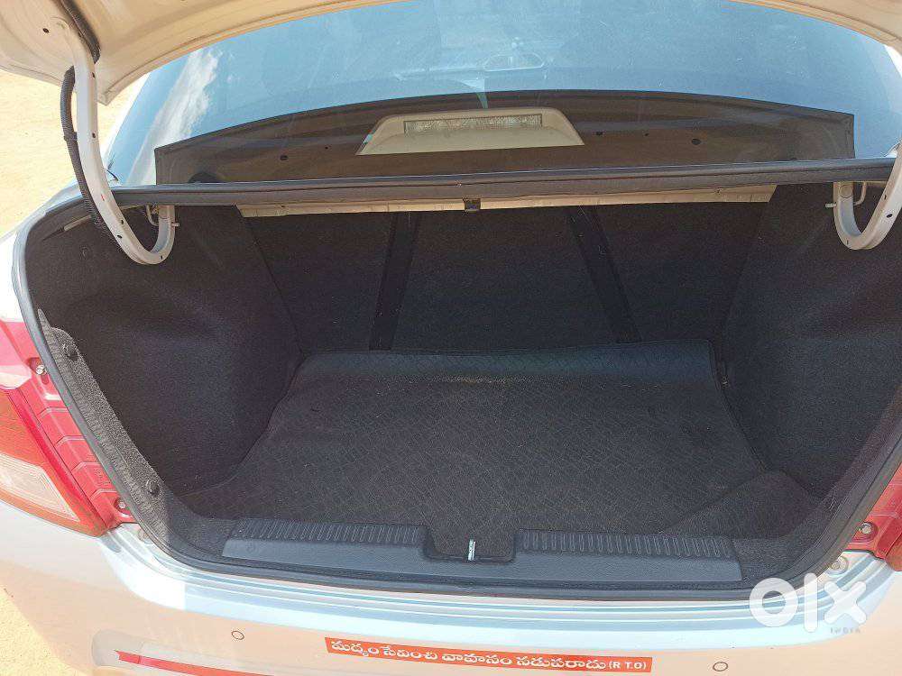 Maruti Suzuki Dzire 1.2 Vxi, 2023, Petrol