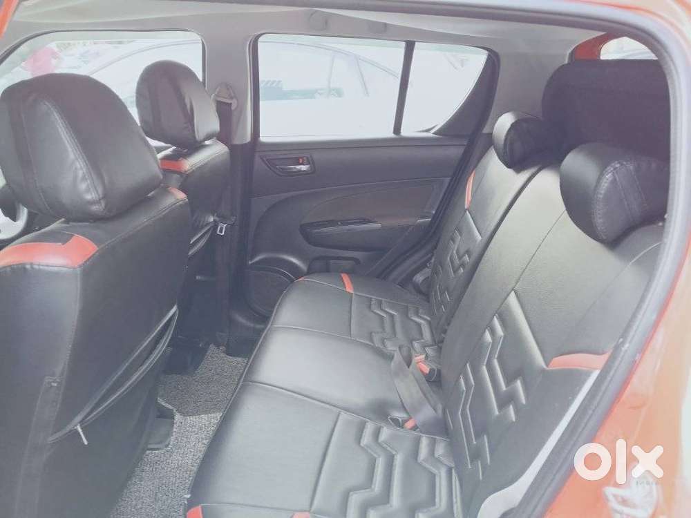 Maruti Suzuki Swift Vxi 1.2 Abs Bs-iv, 2017, Petrol