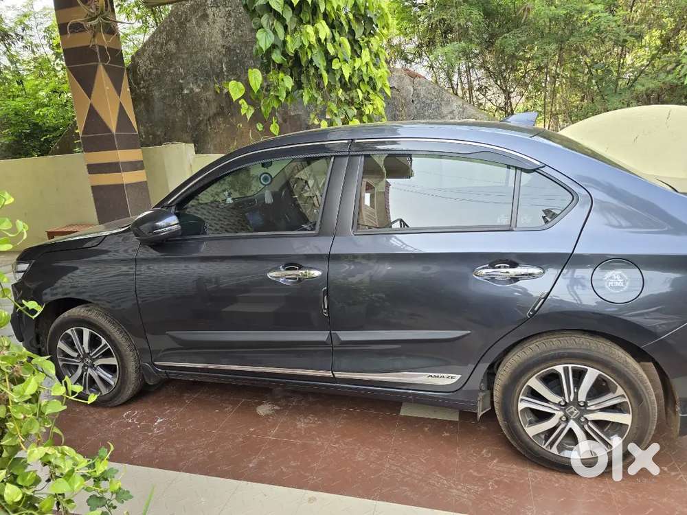 Honda Amaze Automatic 2023 Sept 20000 Driven