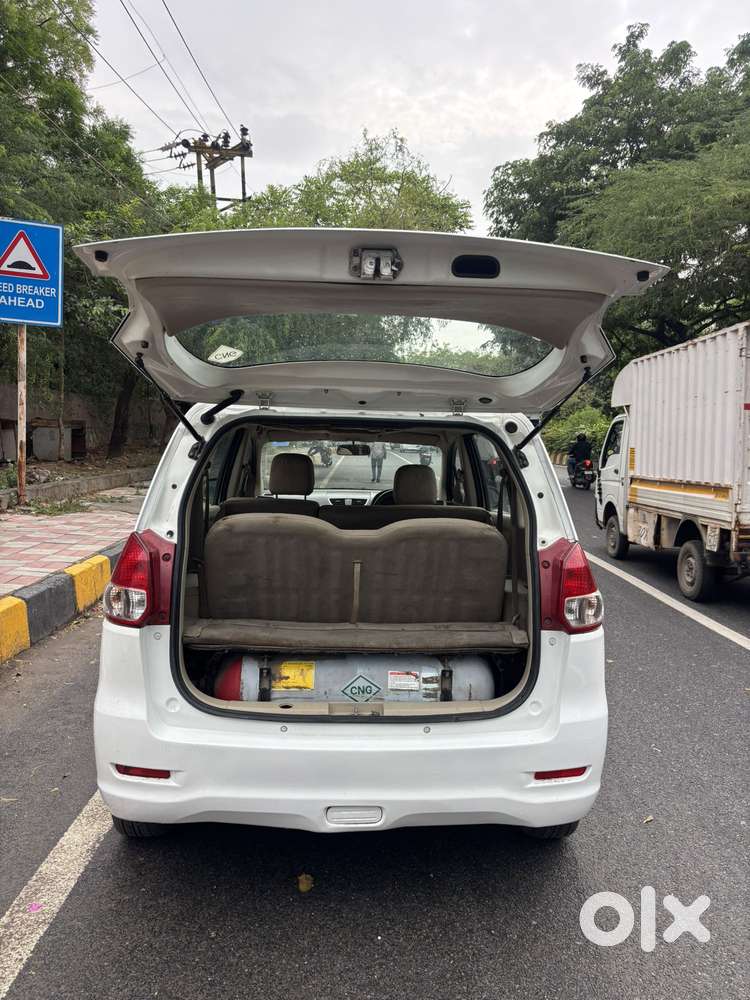 Maruti Suzuki Ertiga 2012-2015 Lxi Cng, 2014, Cng & Hybrids