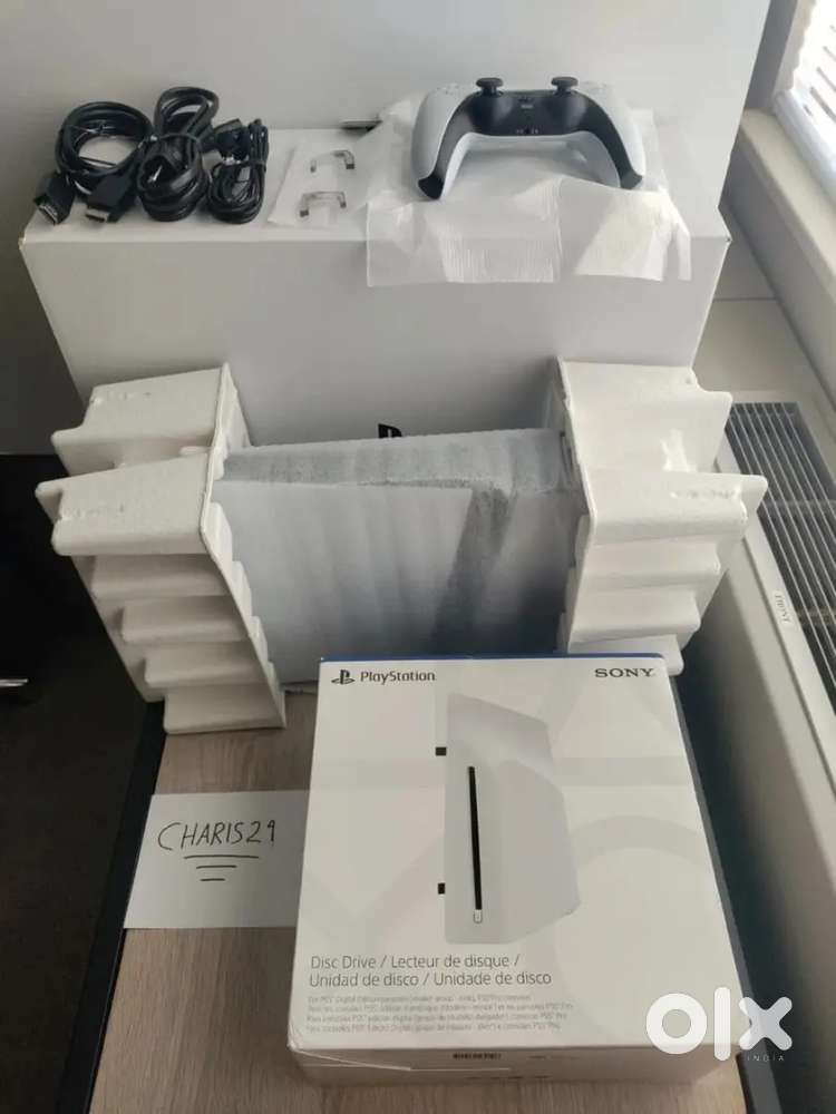 Sony PlayStation 5 Pro 2TB PS5 with Disc Drive Bundle LOW FIRMWARE (12