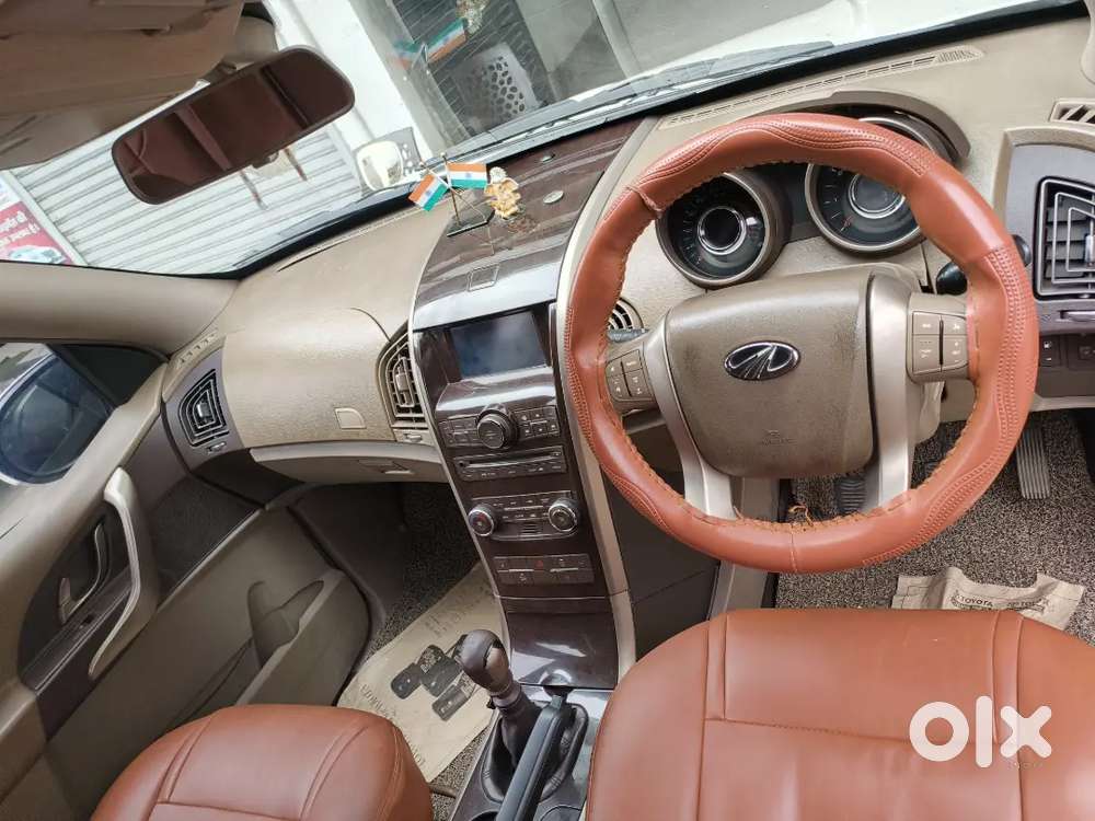 Mahindra Xuv500 W8 Dual 2015