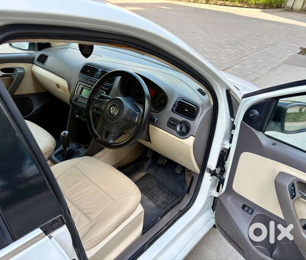 Volkswagen Vento 2010-2013 Petrol Trendline, 2011, Petrol