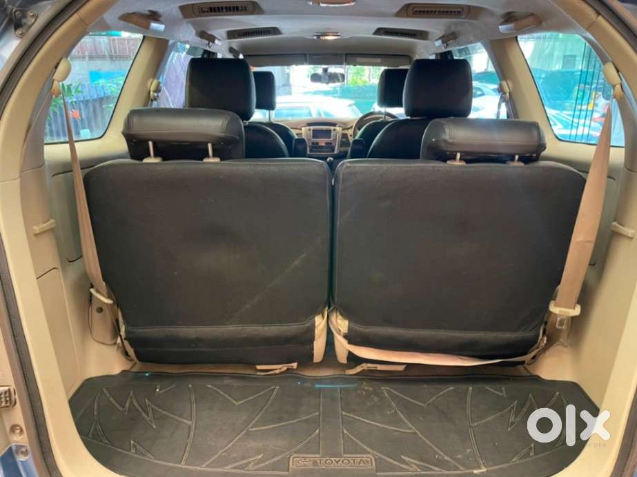 Toyota Innova 2.5 Zx Diesel 7 Seater Bsiii, 2014, Diesel