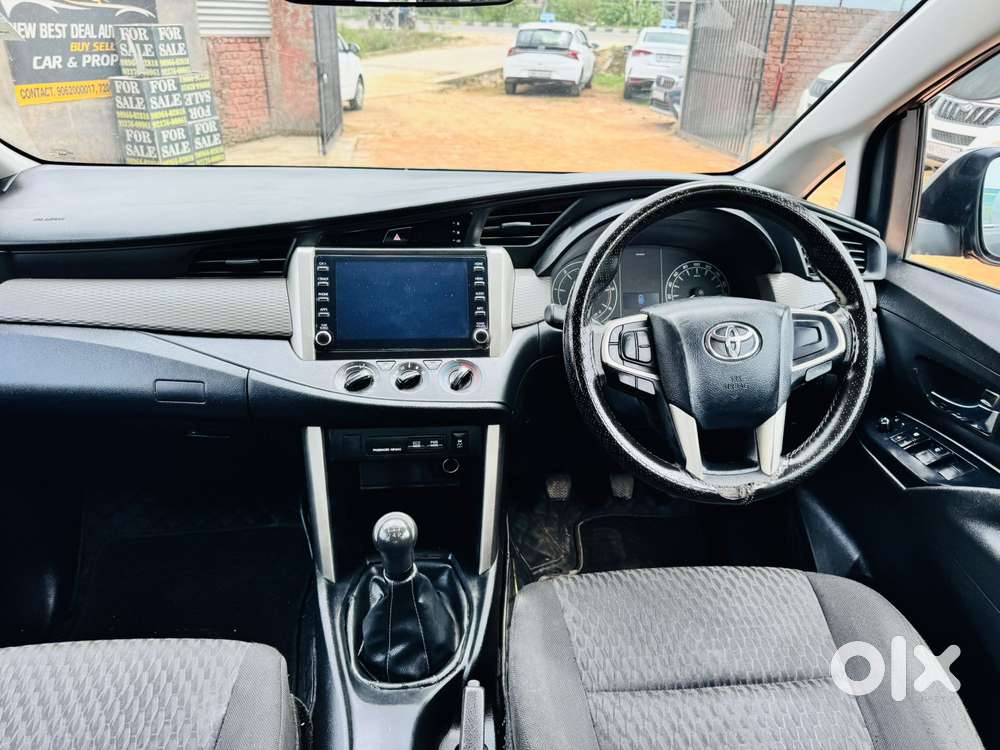 Toyota Innova Crysta 2.4 G Mt 7 Str, 2022, Diesel
