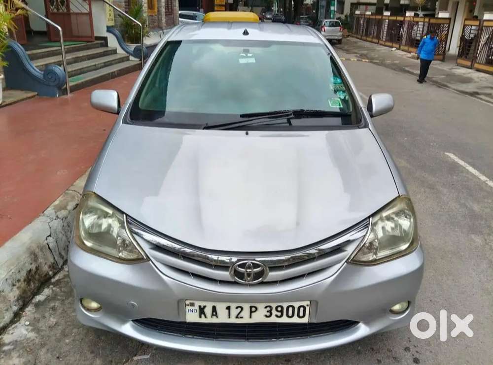 Toyota Etios, 2011, Petrol