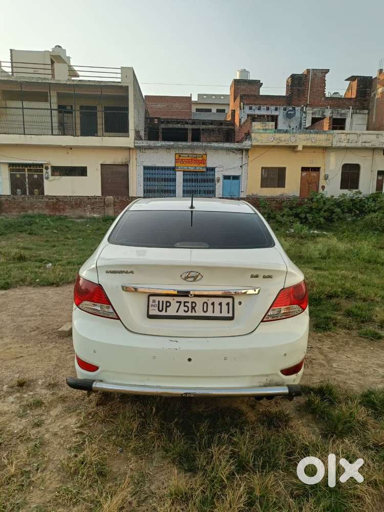 Hyundai Fluidic Verna 2012