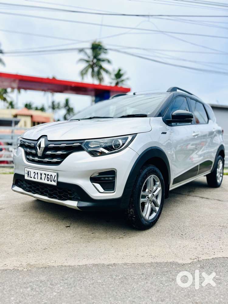 Renault Triber Rxz, 2022, Petrol