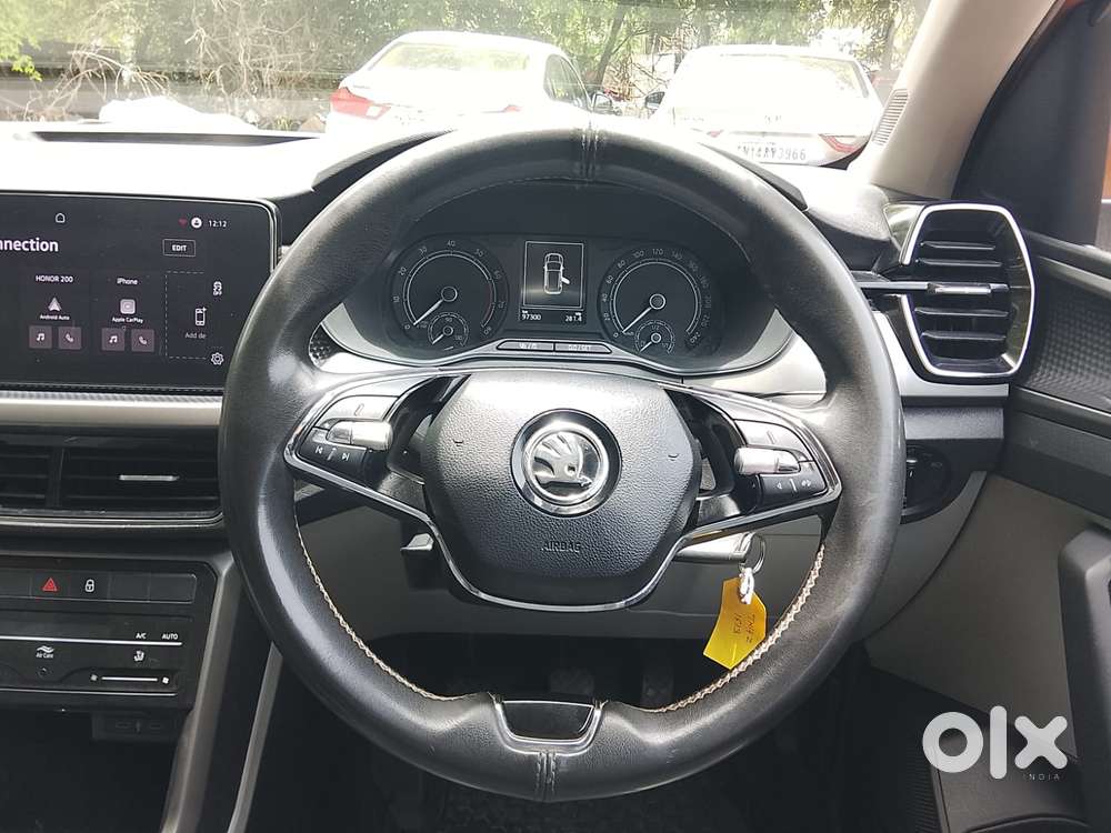 Skoda Kushaq 1.0 Tsi Ambition, 2021, Petrol