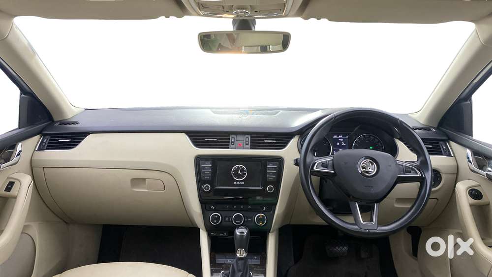 Skoda Octavia 1.8 Tsi Style Plus At, 2016, Petrol