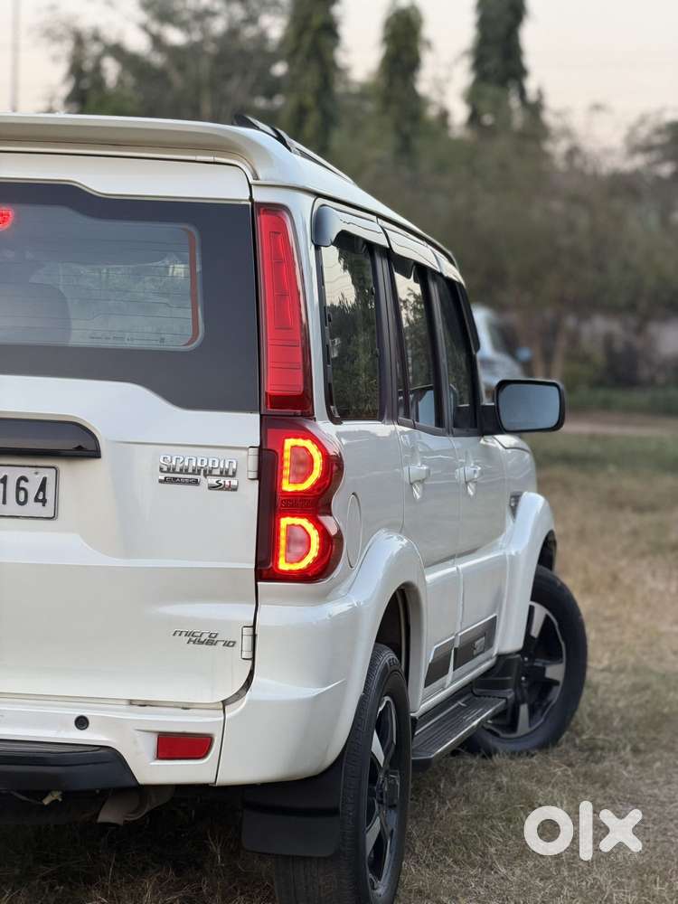 Mahindra Scorpio Classic 2.2 S 11 Mt 7 Str, 2023, Diesel